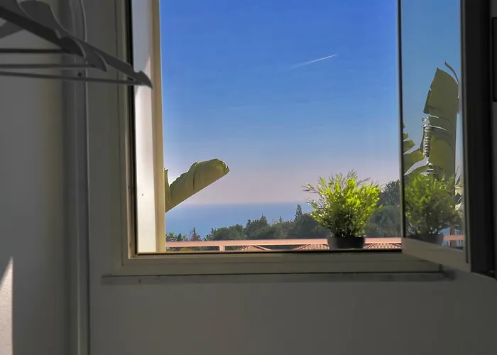 Alba شقة أكيتْريتْسا